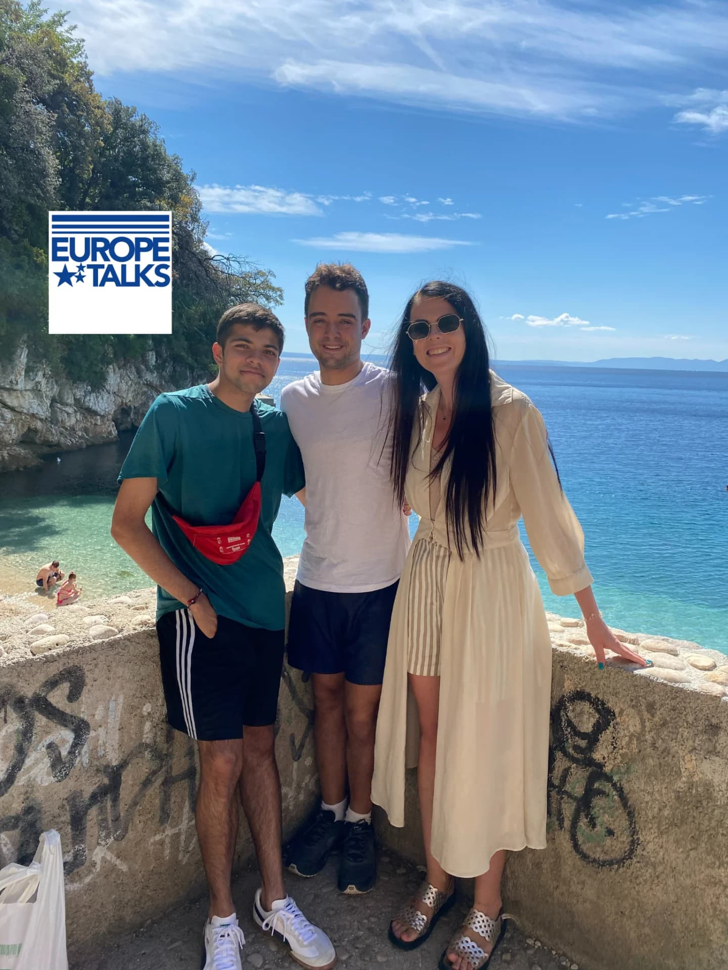 Beer and Roses image 3